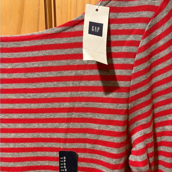 Gap Women's Modern Boatneck Striped Long Sleeve Top size S NWT - Picture 3 of 10